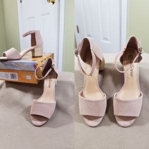 Bella Vita open toe ankle strap sandals